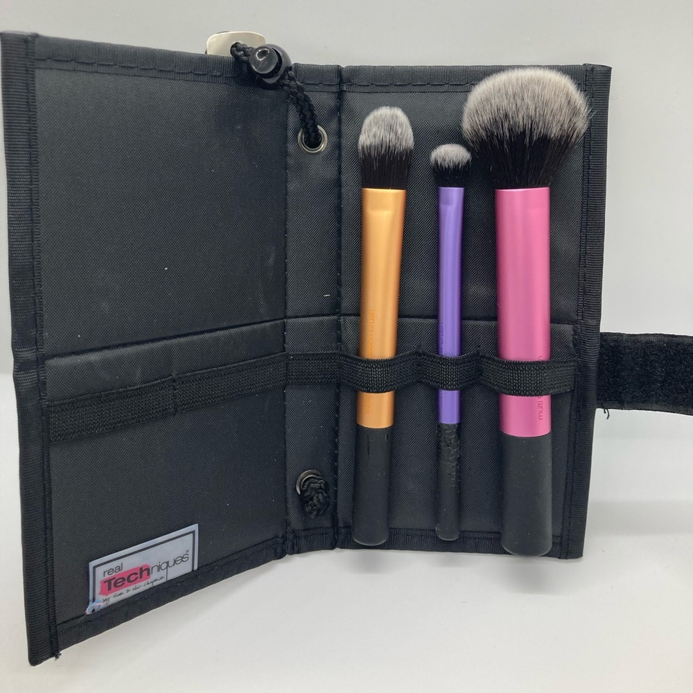 Real Techniques Essentials Set Full Size - used